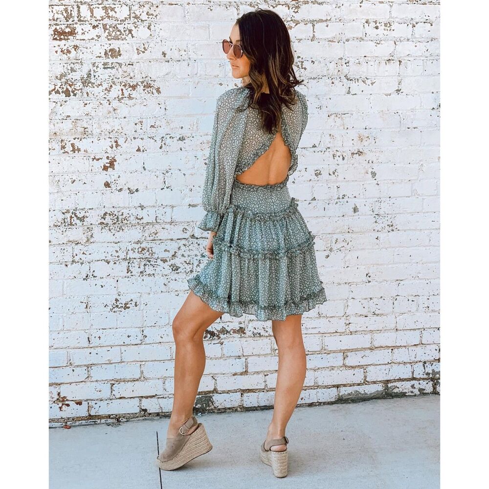 Selfie Leslie ~ Sage Green Laney Cutout Back Balloon Sleeve Mini Dress ~ Small